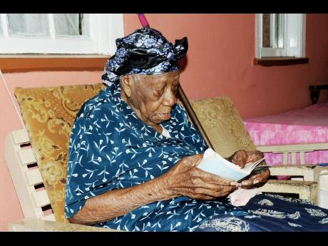 Wanita Jamaica Bernama Violet Brown Bergelar Manusia Tertua Di Dunia